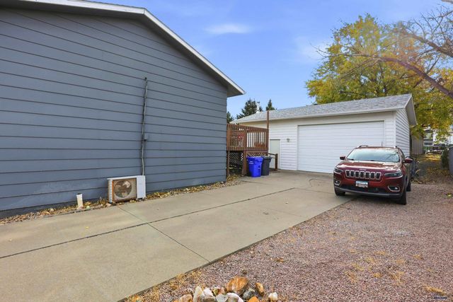 1930 GALAXY DR, Rapid City, SD 57701