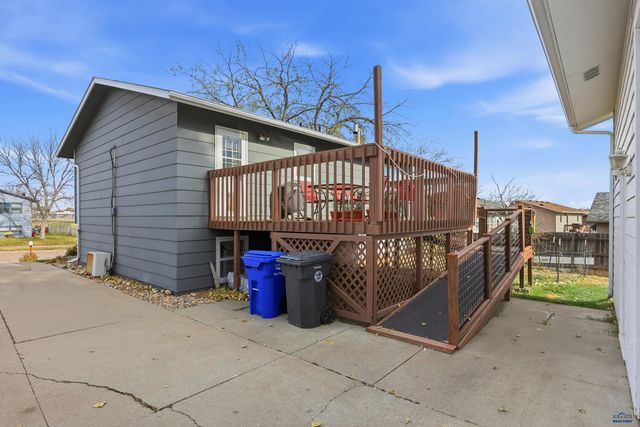 1930 GALAXY DR, Rapid City, SD 57701