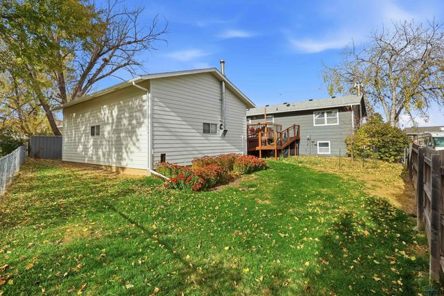 1930 GALAXY DR, Rapid City, SD 57701