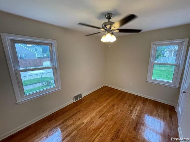 1518 E LINCOLN Avenue, Royal Oak, MI 48067