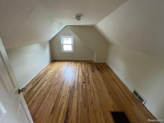 1518 E LINCOLN Avenue, Royal Oak, MI 48067