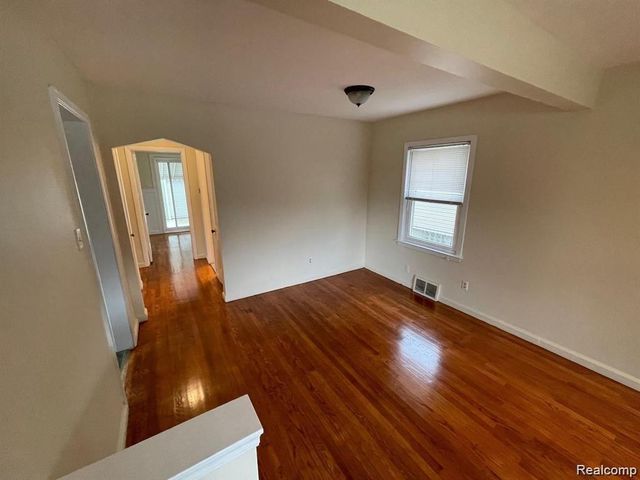 1518 E LINCOLN Avenue, Royal Oak, MI 48067