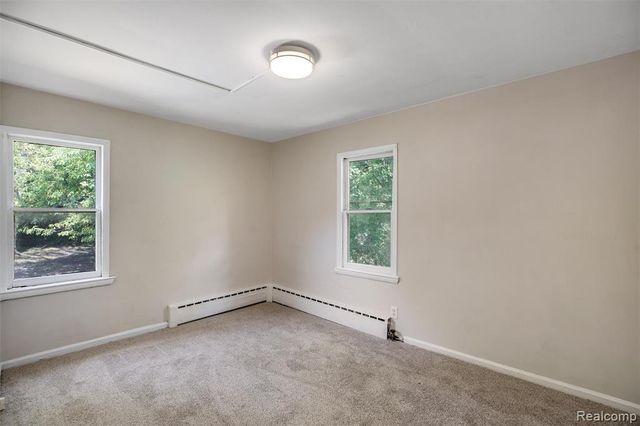 44 Orton Avenue, Pontiac, MI 48341