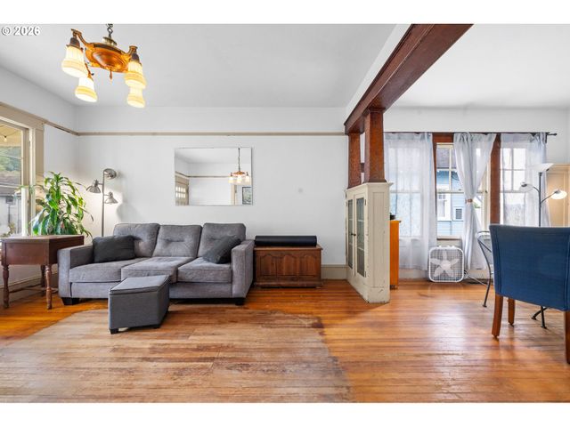 4590 LIEF ERIKSON Dr, Astoria, OR 97103