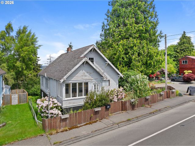 4590 LIEF ERIKSON Dr, Astoria, OR 97103