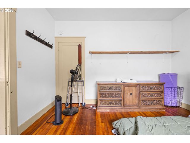 4590 LIEF ERIKSON Dr, Astoria, OR 97103