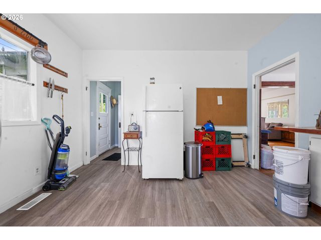 4590 LIEF ERIKSON Dr, Astoria, OR 97103