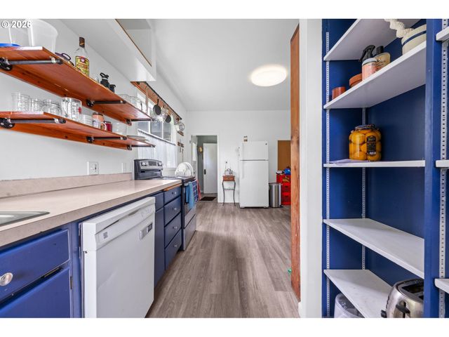 4590 LIEF ERIKSON Dr, Astoria, OR 97103