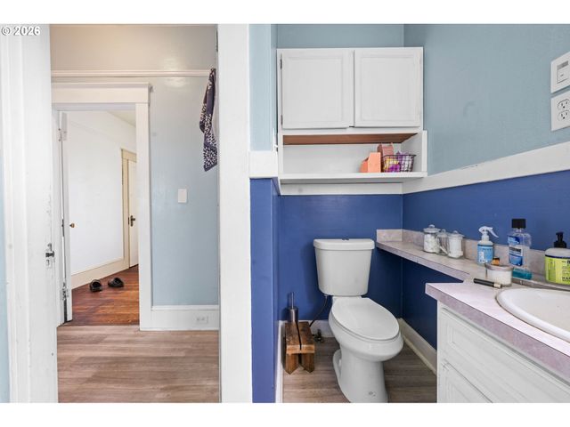 4590 LIEF ERIKSON Dr, Astoria, OR 97103