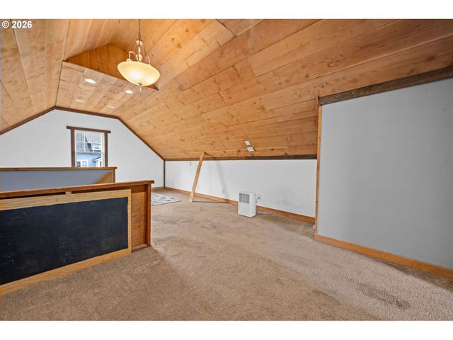 4590 LIEF ERIKSON Dr, Astoria, OR 97103