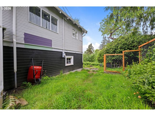 4590 LIEF ERIKSON Dr, Astoria, OR 97103