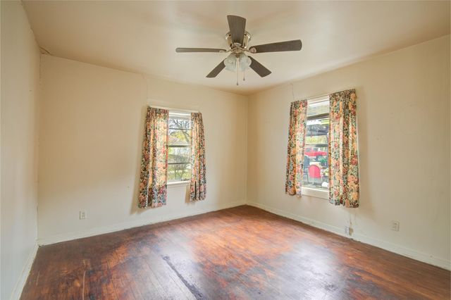 5306 Kenilwood Drive, Houston, TX 77033