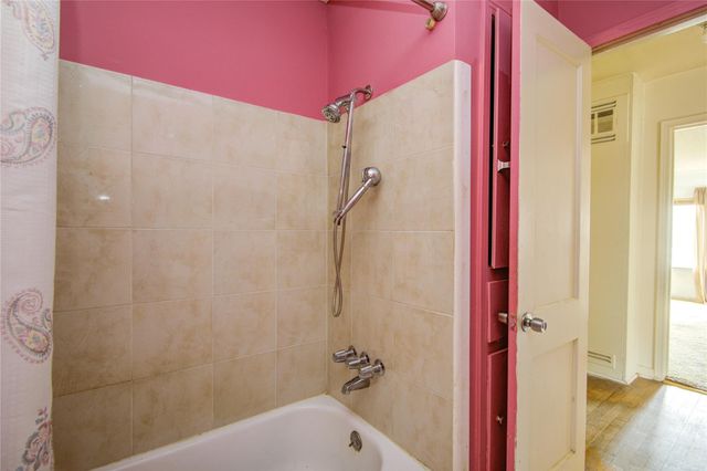 5306 Kenilwood Drive, Houston, TX 77033