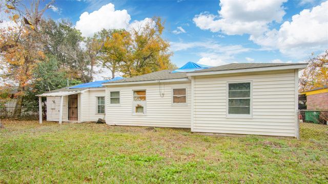 5306 Kenilwood Drive, Houston, TX 77033