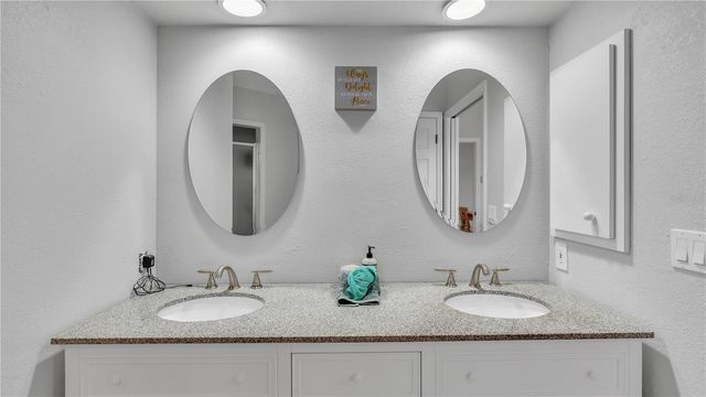 601 PENINSULAR DRIVE, Lakeland, FL 33813