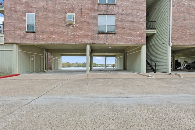 18800 Egret Bay Boulevard 102, Webster, TX 77058