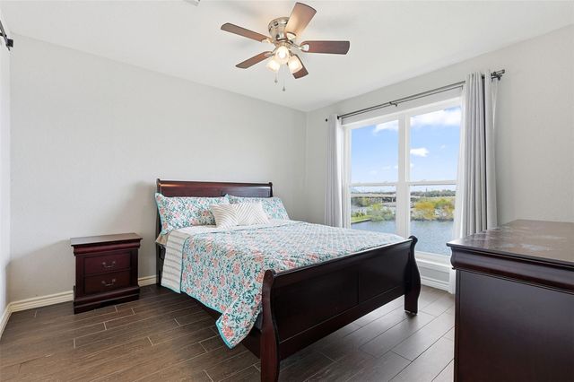 18800 Egret Bay Boulevard 102, Webster, TX 77058