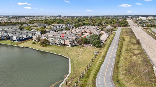 18800 Egret Bay Boulevard 102, Webster, TX 77058