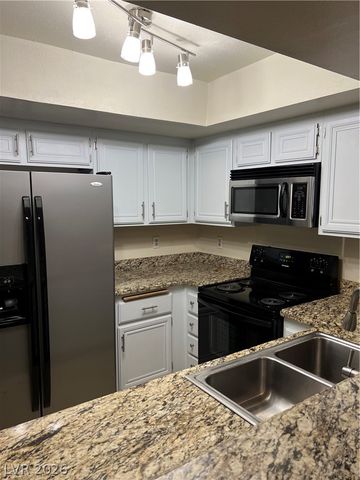 2752 Lodestone Drive, Las Vegas, NV 89117