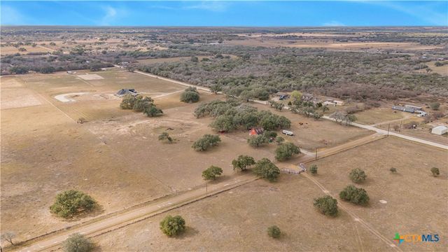 60 Ewing Road, Goliad, TX 77963