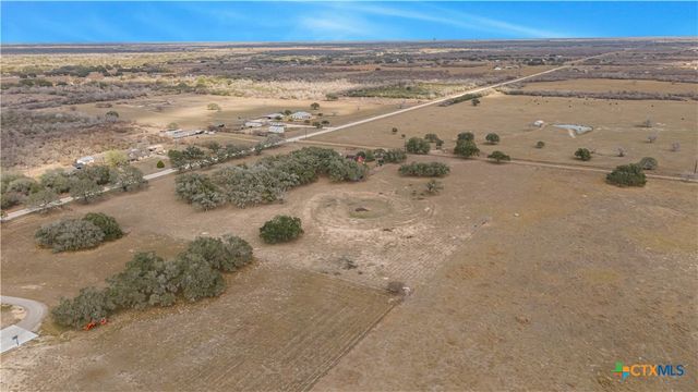 60 Ewing Road, Goliad, TX 77963