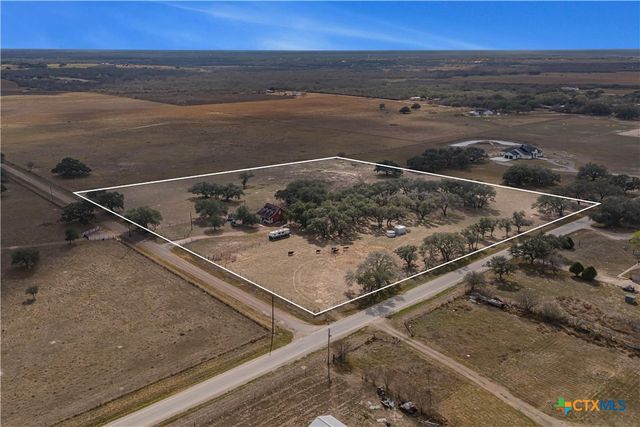 60 Ewing Road, Goliad, TX 77963