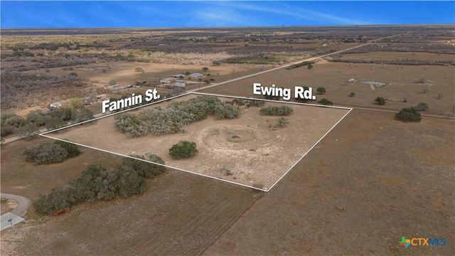 60 Ewing Road, Goliad, TX 77963