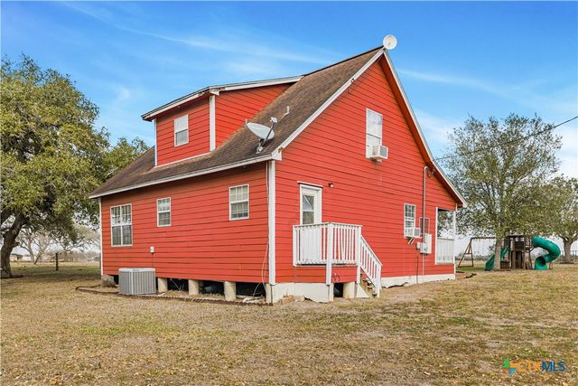 60 Ewing Road, Goliad, TX 77963