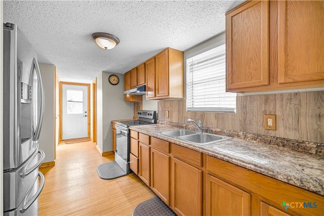 60 Ewing Road, Goliad, TX 77963