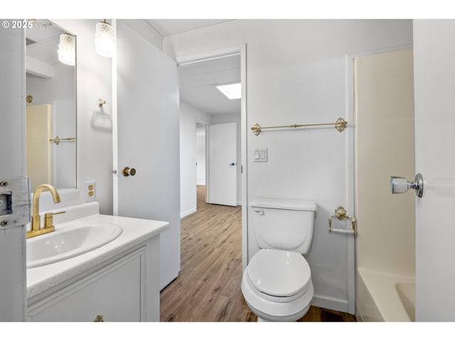 100 Sw 195TH Ave 199, Beaverton, OR 97006