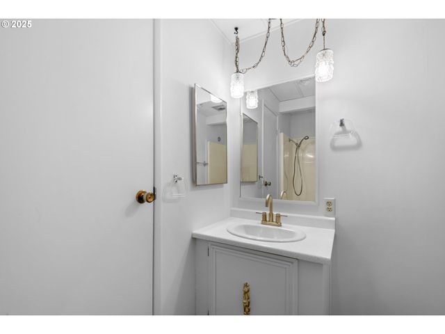 100 Sw 195TH Ave 199, Beaverton, OR 97006