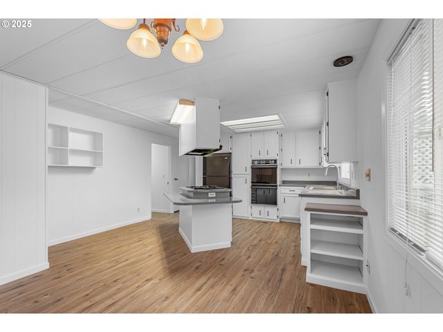 100 Sw 195TH Ave 199, Beaverton, OR 97006