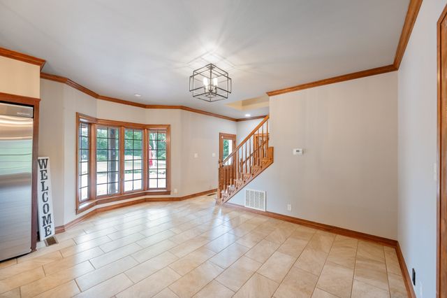 700 Dick Barry Ln, Lexington, TN 38351