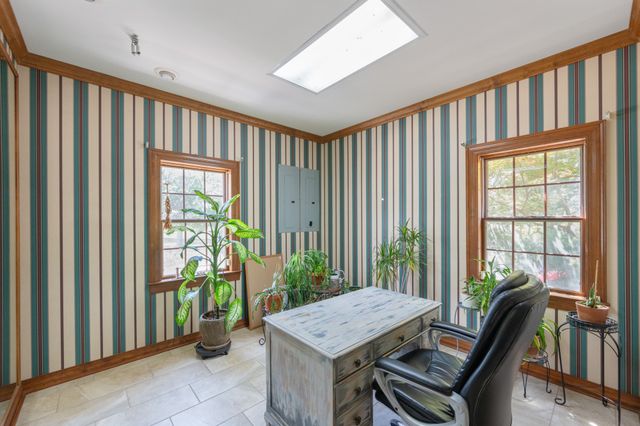 700 Dick Barry Ln, Lexington, TN 38351