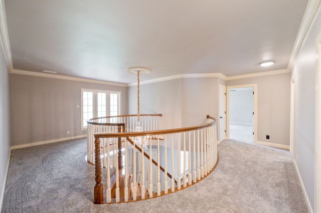 700 Dick Barry Ln, Lexington, TN 38351