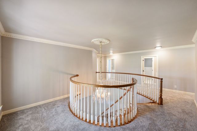 700 Dick Barry Ln, Lexington, TN 38351