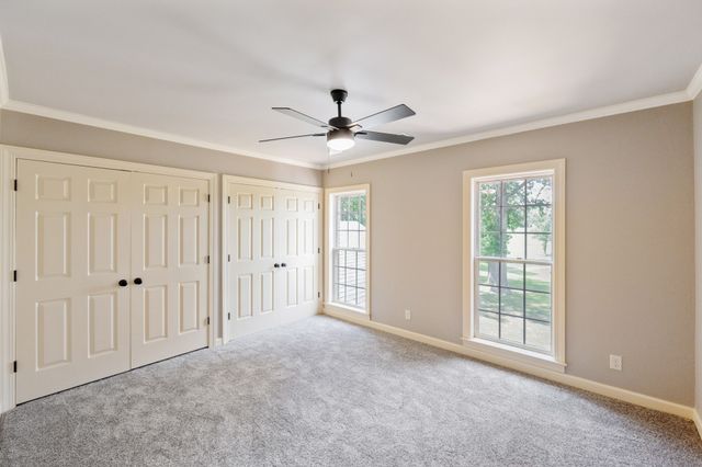 700 Dick Barry Ln, Lexington, TN 38351