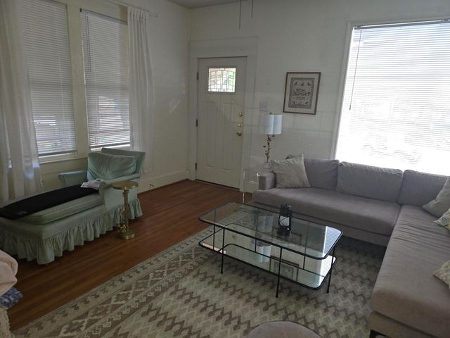 1701 Forest TRL A, Austin, TX 78703