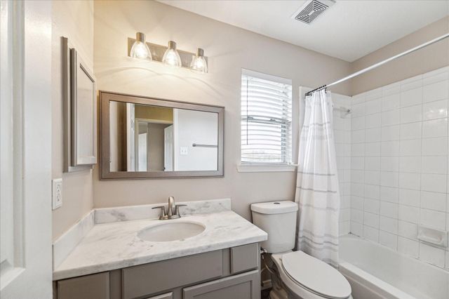 11902 Oakner Drive, Tomball, TX 77377