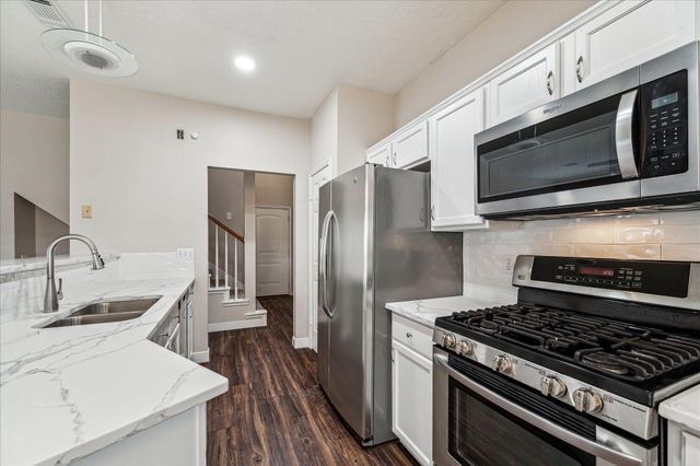 11902 Oakner Drive, Tomball, TX 77377