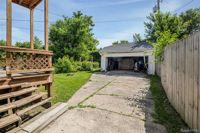 7738 Wykes Street, Detroit, MI 48210