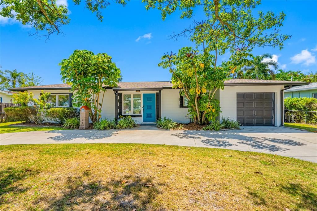 1228 76TH AVENUE N, St Petersburg, FL 33702