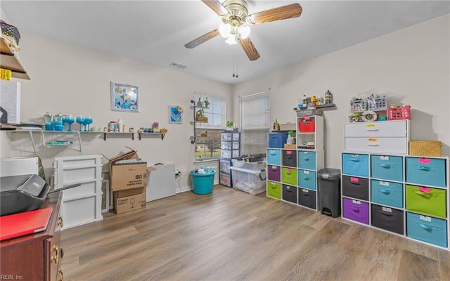 2928 Einstein DR, Virginia Beach, VA 23456