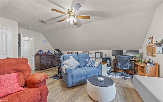 2928 Einstein DR, Virginia Beach, VA 23456