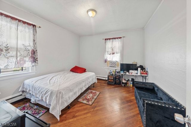 77 40Th St, Irvington Twp., NJ 07111