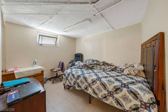 77 40Th St, Irvington Twp., NJ 07111