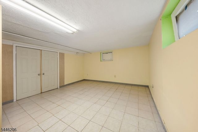 77 40Th St, Irvington Twp., NJ 07111