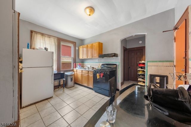 77 40Th St, Irvington Twp., NJ 07111