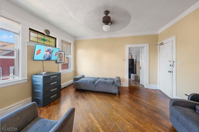 77 40Th St, Irvington Twp., NJ 07111