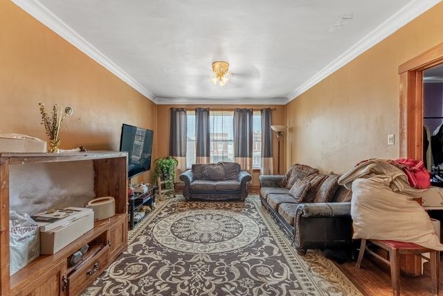 1909 Harvey Avenue, Berwyn, IL 60402